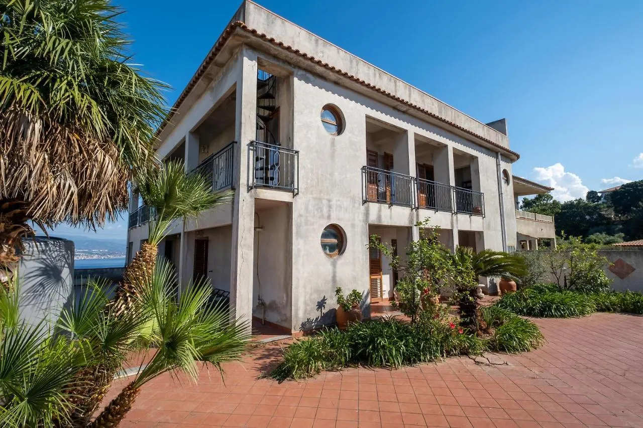 Villa Emy Messina 0*,  Italy